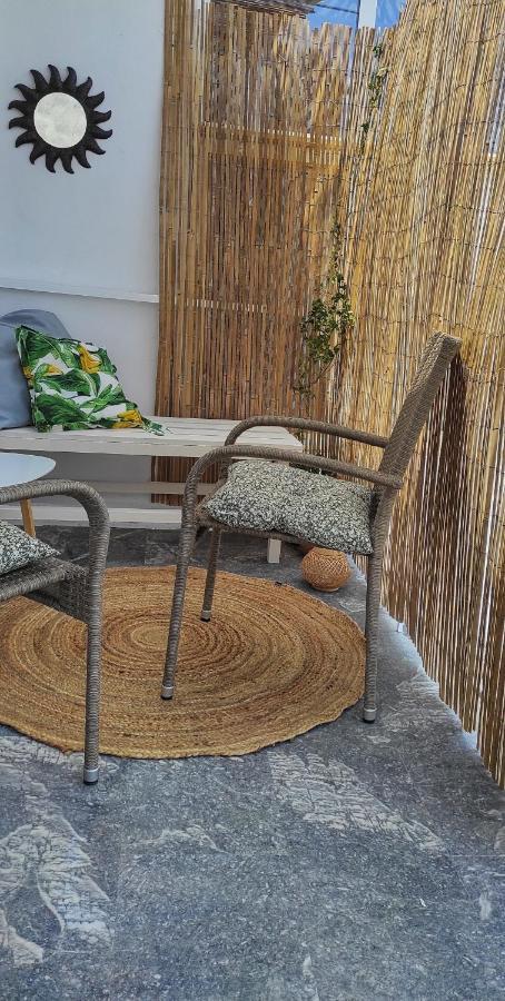 Dimitra'S Apartment อมารินโธส ภายนอก รูปภาพ